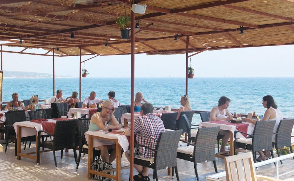 Yali Hotel Сиде Екстериор снимка
